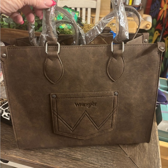 Wrangler Leopard Print Tote Bag - Picture 6 of 9